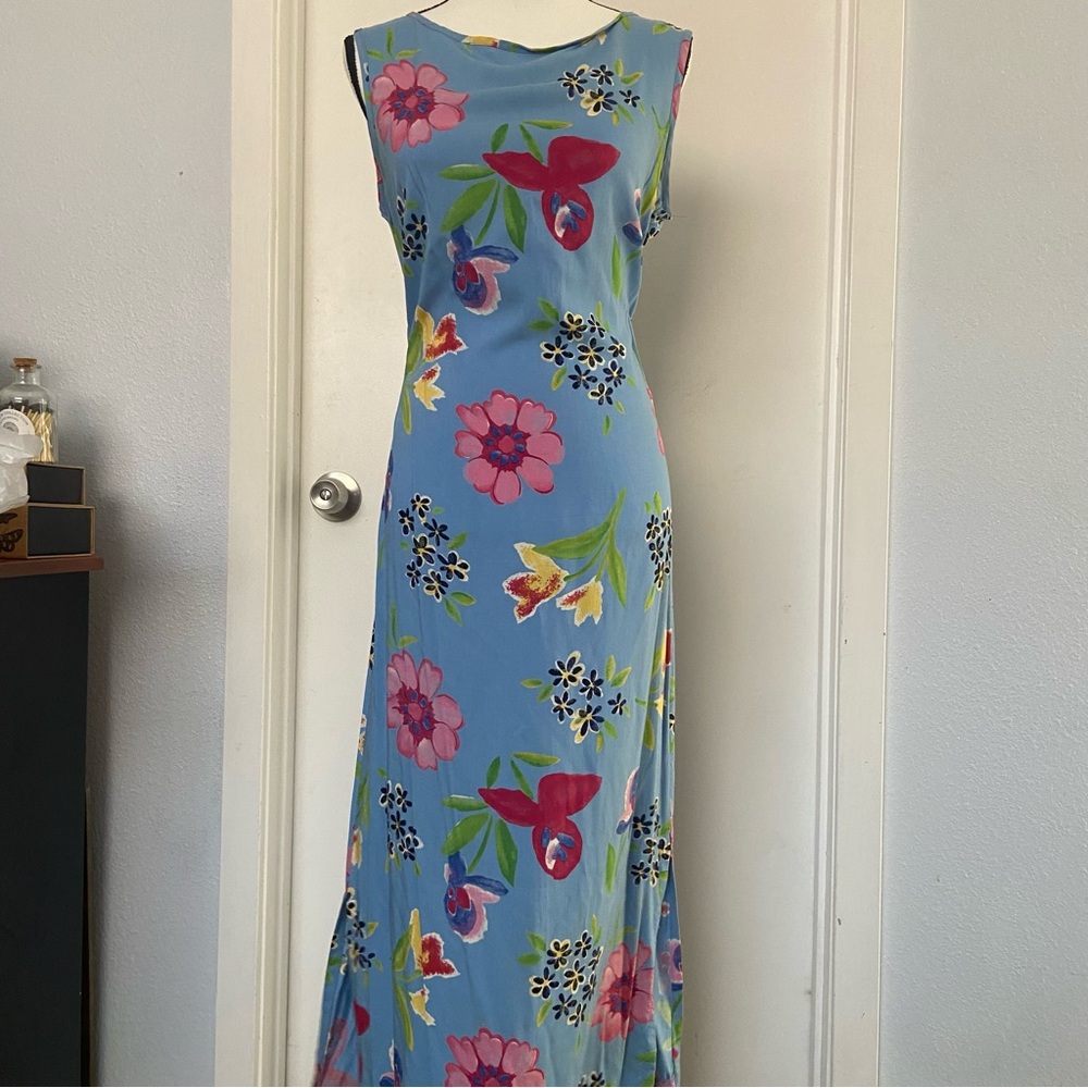 Dressing Clio 90s blue floral maxi dress
